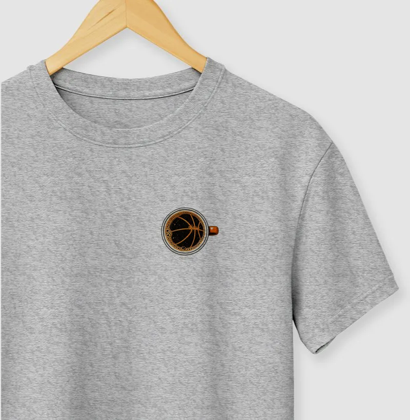 Camiseta Café com Basketball - ADQ - Camiseta